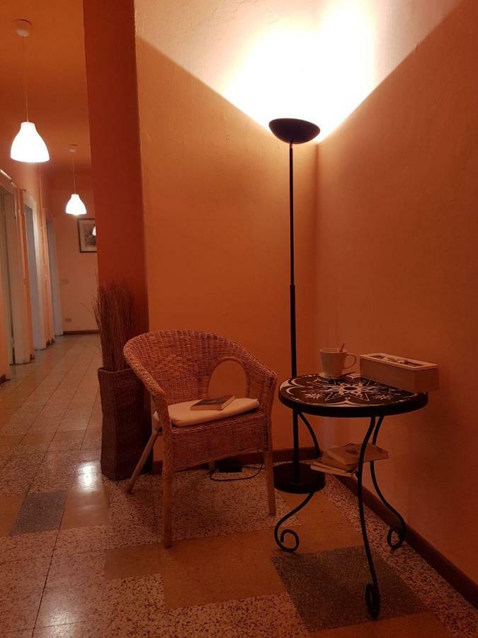 Apartment Piazza Piola Mailand